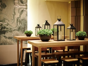 Lobby sitting area - dcondo Hyde Chiangrai (Chiang Rai)