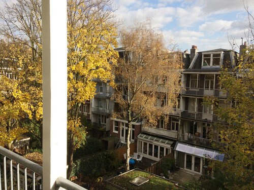 Just one block from the Jordaan!