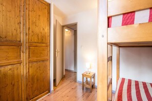 2 bedrooms, free WiFi