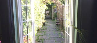 Koselig hytte for fire i Tenterden High Street. Wifi, parkering, woodburner