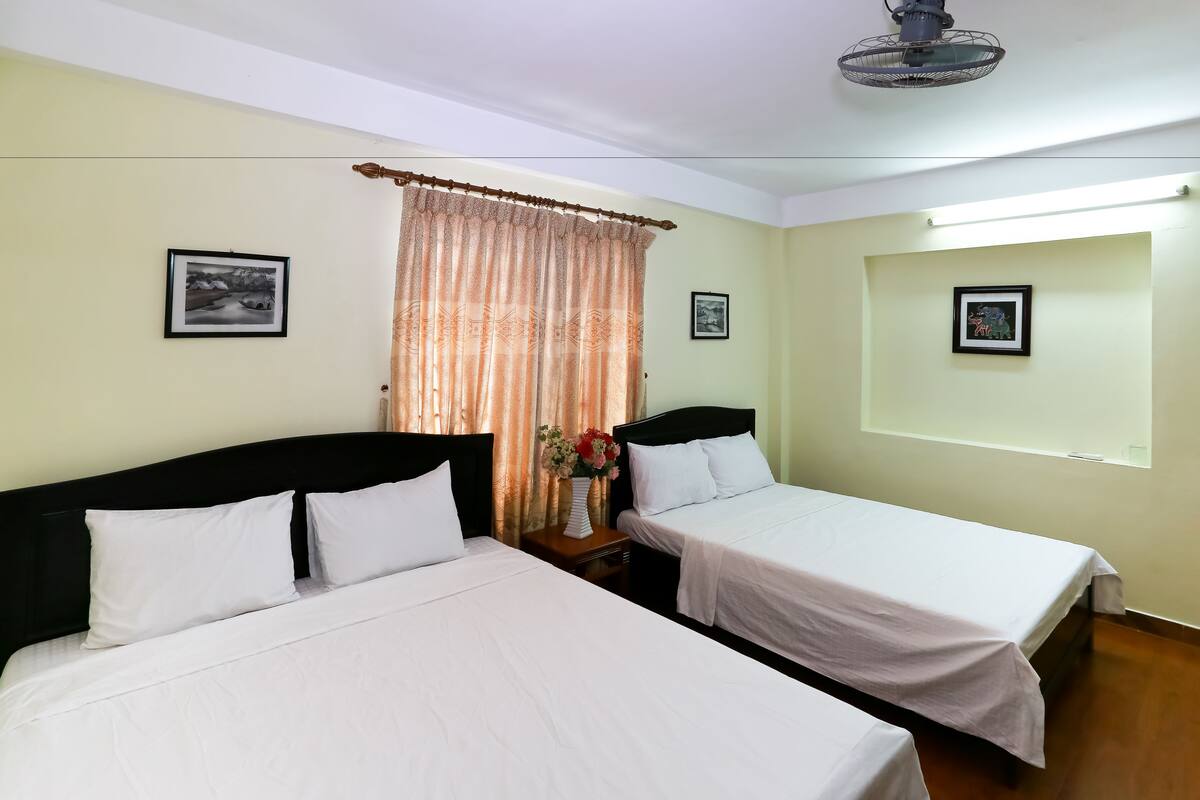 Minibar, desk, iron/ironing board (on request), WiFi (free)