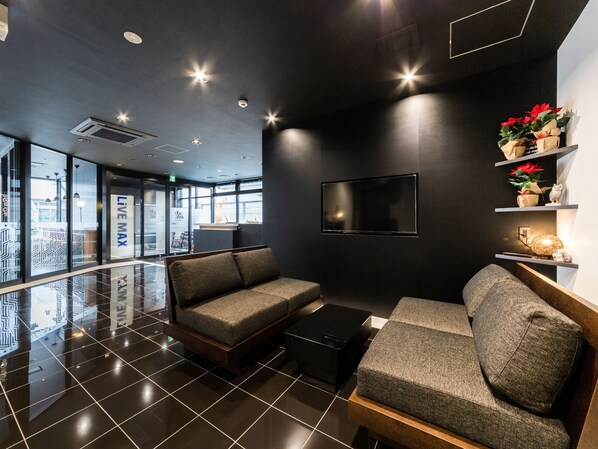 Lobby sitting area - HOTEL LiVEMAX Kakegawa-Ekimae (Kakegawa)