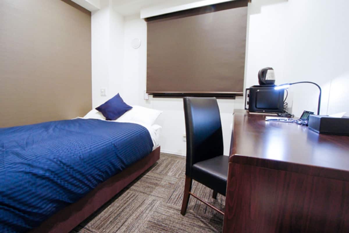 1 bedroom, individually decorated, desk, iron/ironing board