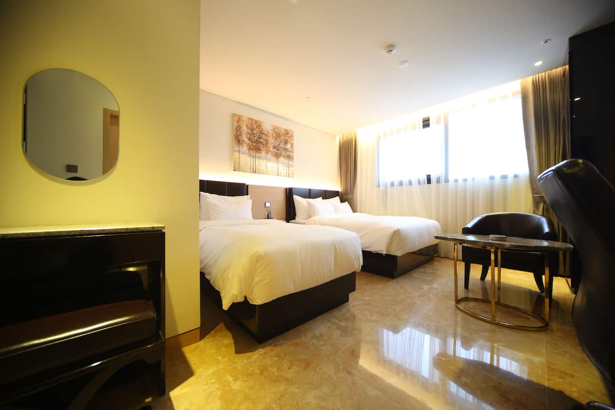 Suite, Multiple Beds | Egyptian cotton sheets, premium bedding, free minibar, desk