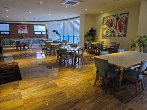Executive lounge - Galmea First Hotel (Guri)