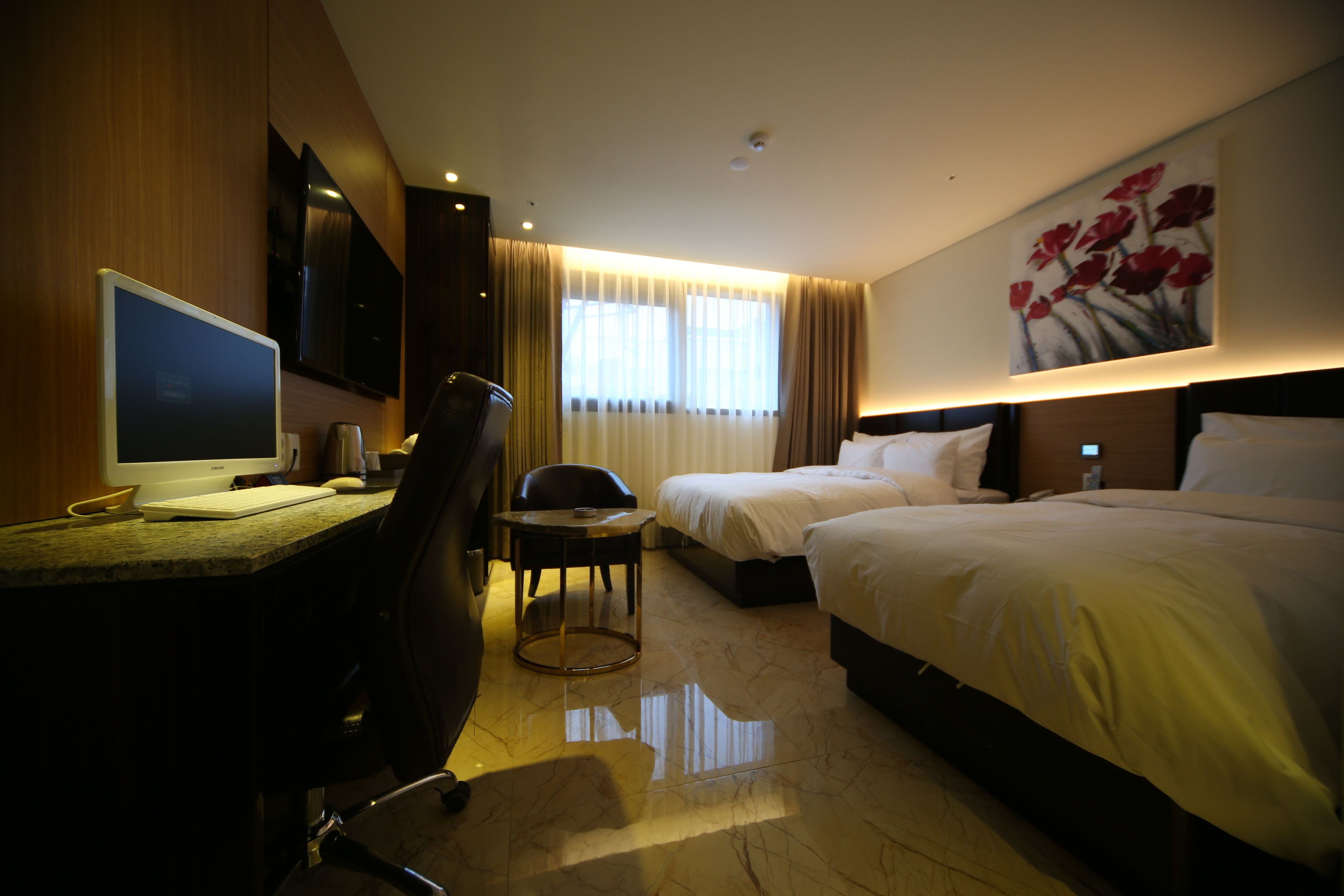 twin room | room amenity