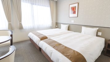 Superior Twin Room, Non Smoking | Desk, iron/ironing board, free WiFi, bed sheets