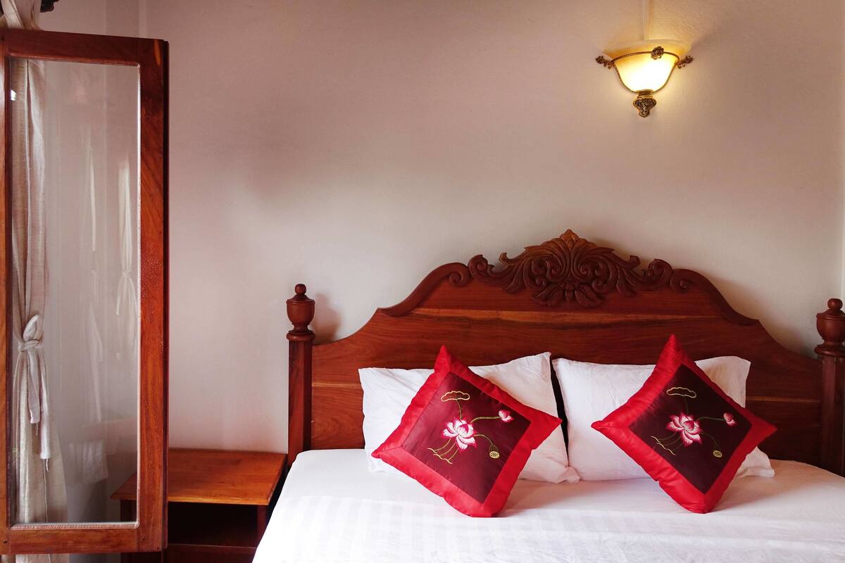 Standard Double Room, Terrace | Peti besi dalam bilik, meja, Wi-fi percuma, cadar katil 