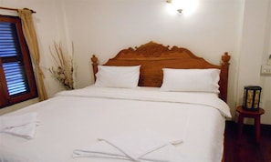 Coffres-forts dans les chambres, bureau, Wi-Fi gratuit, draps fournis