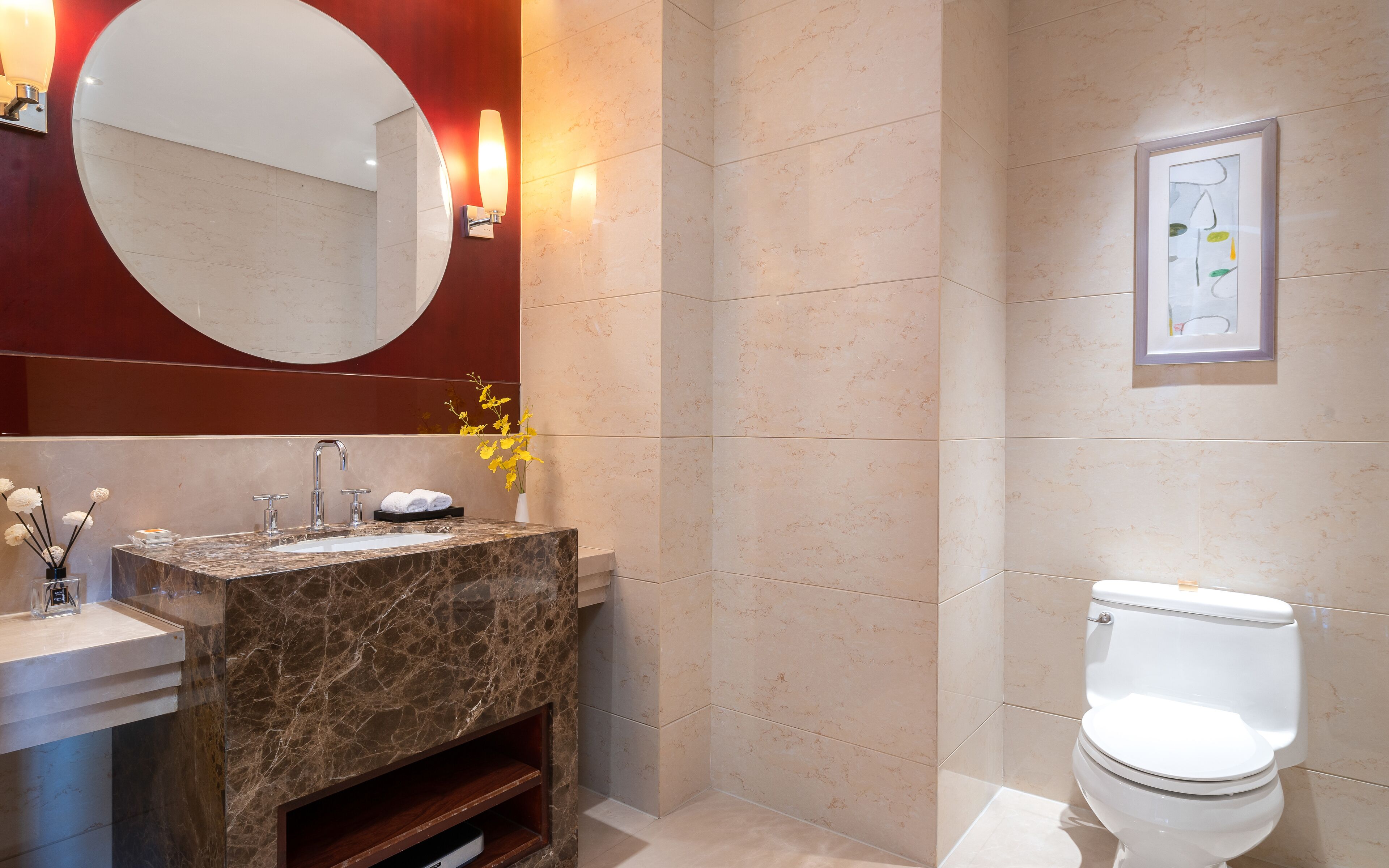 separate bathtub and shower, free toiletries, hair dryer, slippers