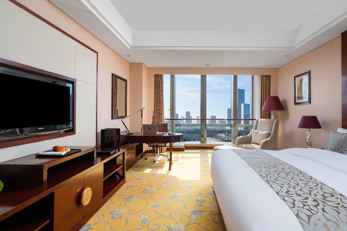 Down duvets, minibar, in-room safe, desk