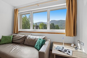 Superior Apartment, 3 Bedrooms, 2 Bathrooms | Living area | Flat-screen TV - Residence des Alpes (Cavalese)