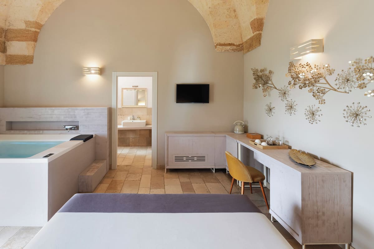 1 habitación, minibar, caja de seguridad en la habitación y escritorio