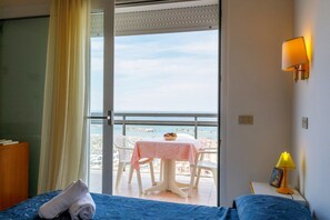 Studio, Sea View (4 pax) | In-room safe, desk, free WiFi - Hotel Royal (Cattolica)