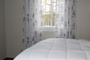 Classic Villa, 3 Bedrooms, Sauna, Beach View | 3 bedrooms, desk, iron/ironing board, free cribs/infant beds - Koivuniemi (Juuka)