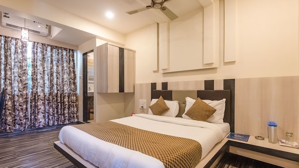 Standard Double or Twin Room, 1 Double Bed, Private Bathroom - OYO 5665 Rana Residency (Mumbai)