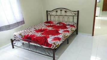 House, 3 Bedrooms | 3 bedrooms, iron/ironing board