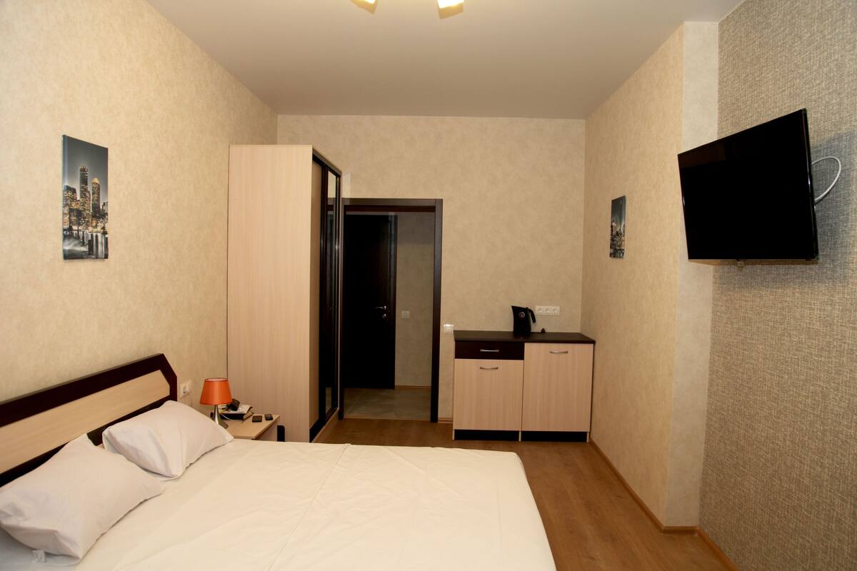 Junior Suite (Superior) | In-room safe, iron/ironing board (on request), WiFi (free)