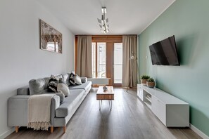 Departamento Deluxe, 1 habitación, balcón (Aura 15/186) | 1 habitación, decoración personalizada y muebles diferentes