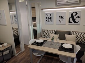 Deluxe Cabin, 2 Bedrooms | In-room dining - Tingsryd Resort (Tingsryd)