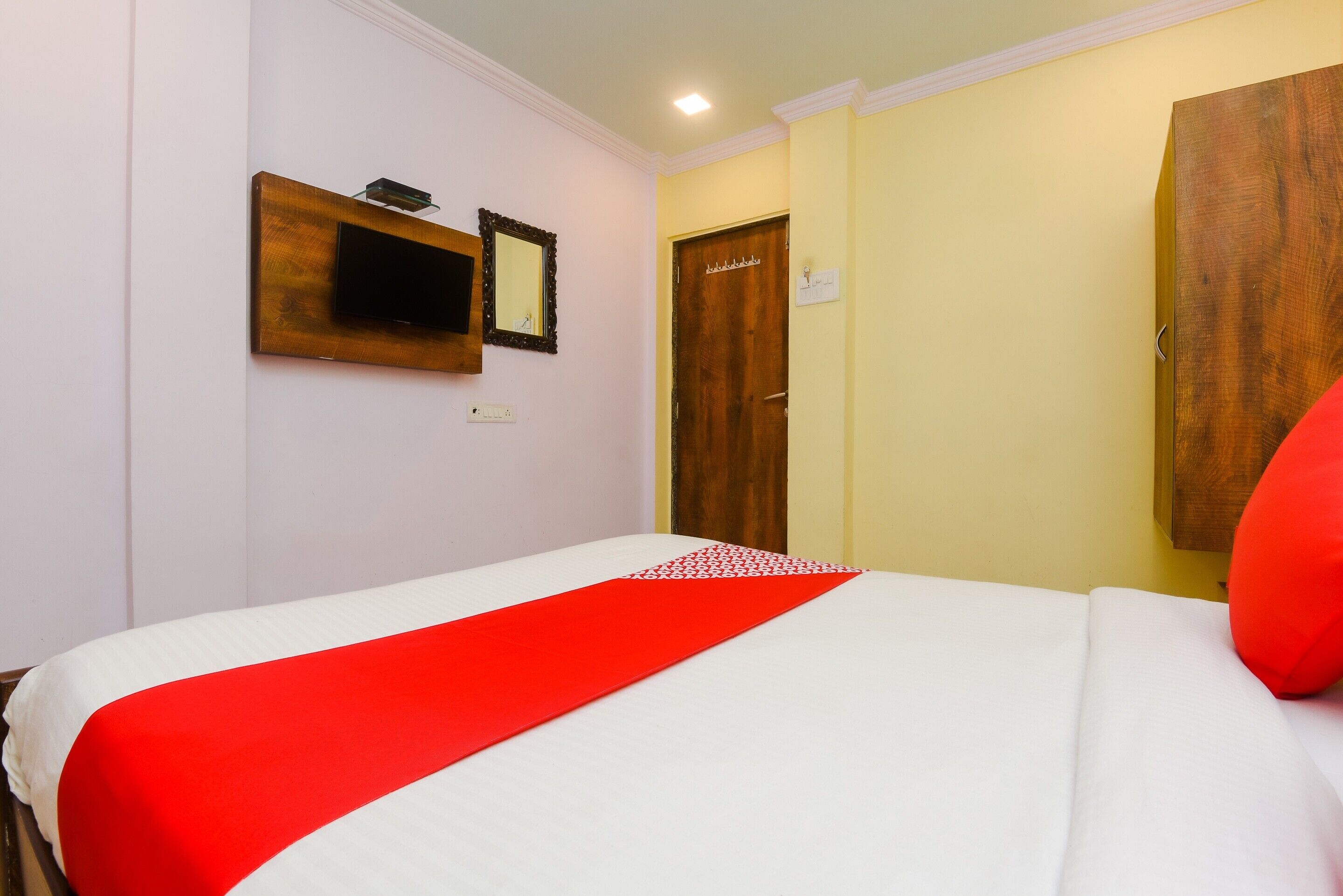 Chambre Standard Double ou avec lits jumeaux, 1 lit double, salle de bains privée