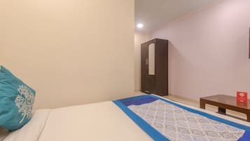 Chambre Standard Double ou avec lits jumeaux, 1 lit double, salle de bains privée | Wi-Fi gratuit, draps fournis