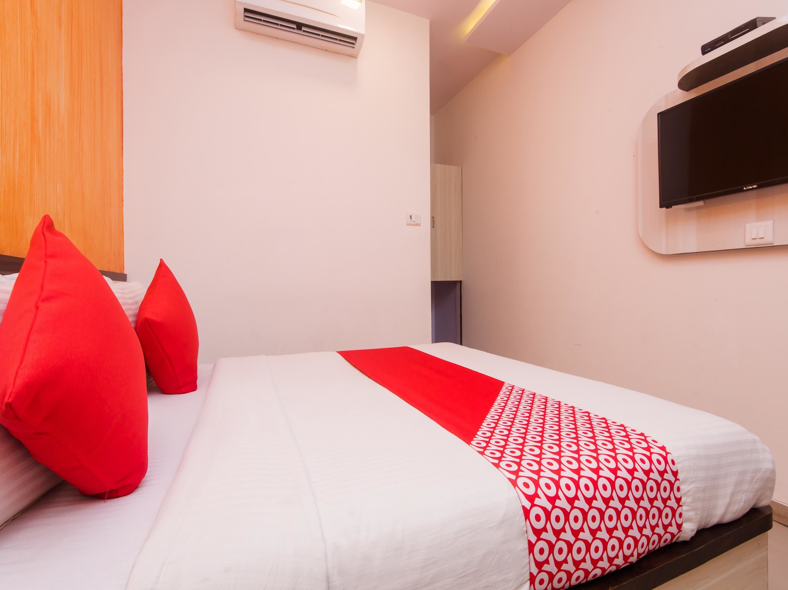 standard double or twin room, 1 double bed, private bathroom | free wifi