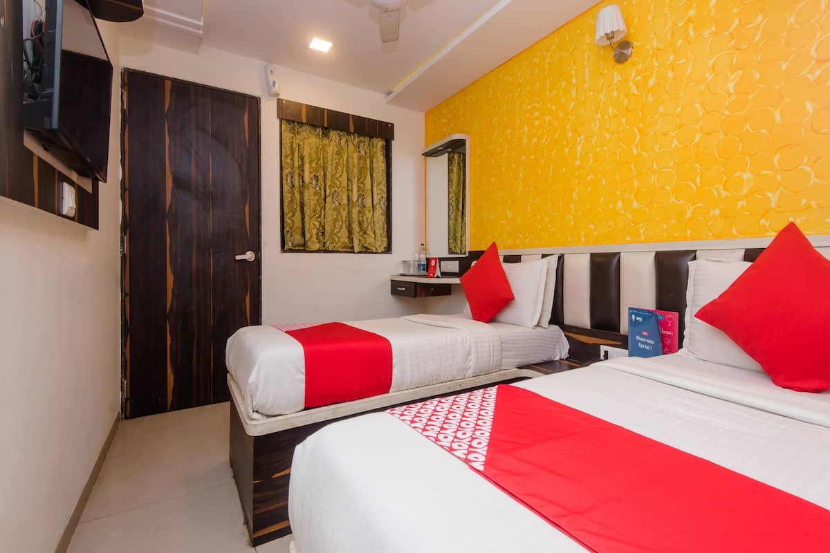 standard double or twin room, 1 double bed, private bathroom | free wifi