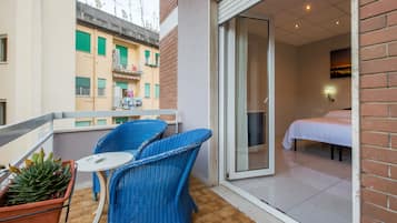 Habitación doble, 1 cama Queen size | Balcón