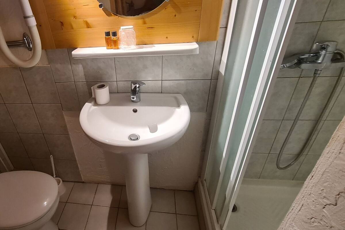 Appartement Standard, salle de bains attenante, vue montagne