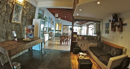 Las Avutardas Hosteria