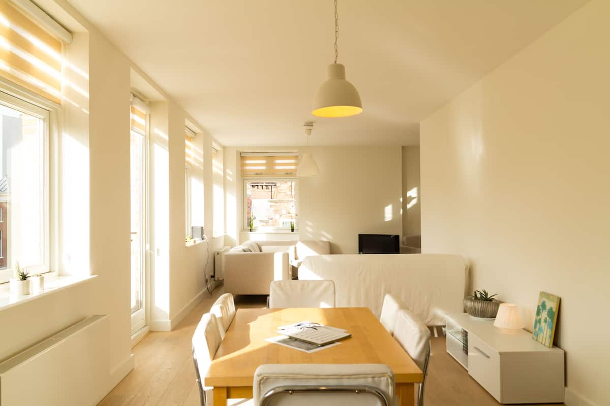 Loft luxo, 1 quarto, para fumantes, vista para a cidade (Type D) | Sala de estar | TV de tela plana