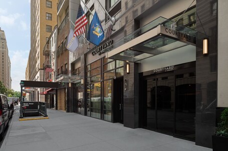 Courtyard by Marriott New York World Trade Center Area - Image 12