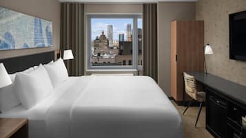 Quarto, 1 cama King, para não fumantes (High floor) | Cofres nos quartos, escrivaninha, cortinas blackout