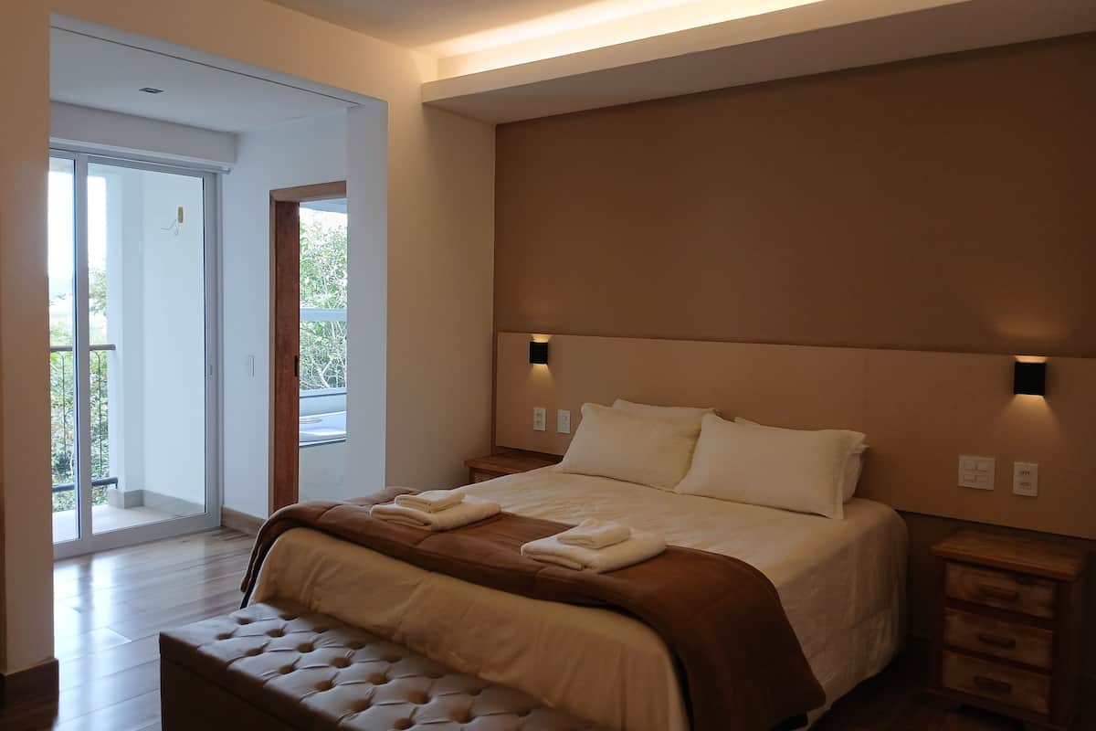 Kamar Double Superior, 1 Tempat Tidur Queen, hot tub, di pinggir kolam renang | Minibar dan Wi-Fi gratis