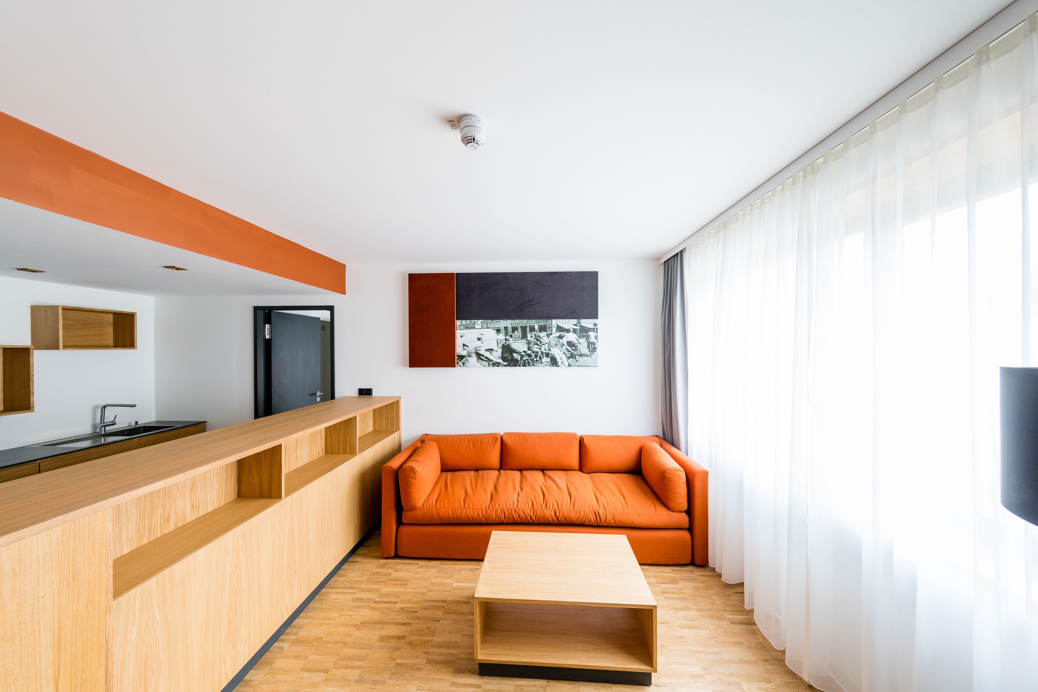 apartment, 1 bedroom, kitchen | living area | 40-inch flat-screen tv with cable channels, tv