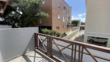 Apartamento standard | Vista da sacada