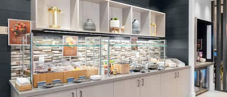 Free buffet breakfast