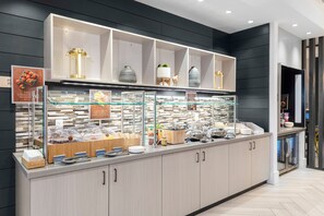 Ilmainen buffetaamiainen