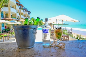 Poolside bar - Waterfront Apart Hotel (Maceió)
