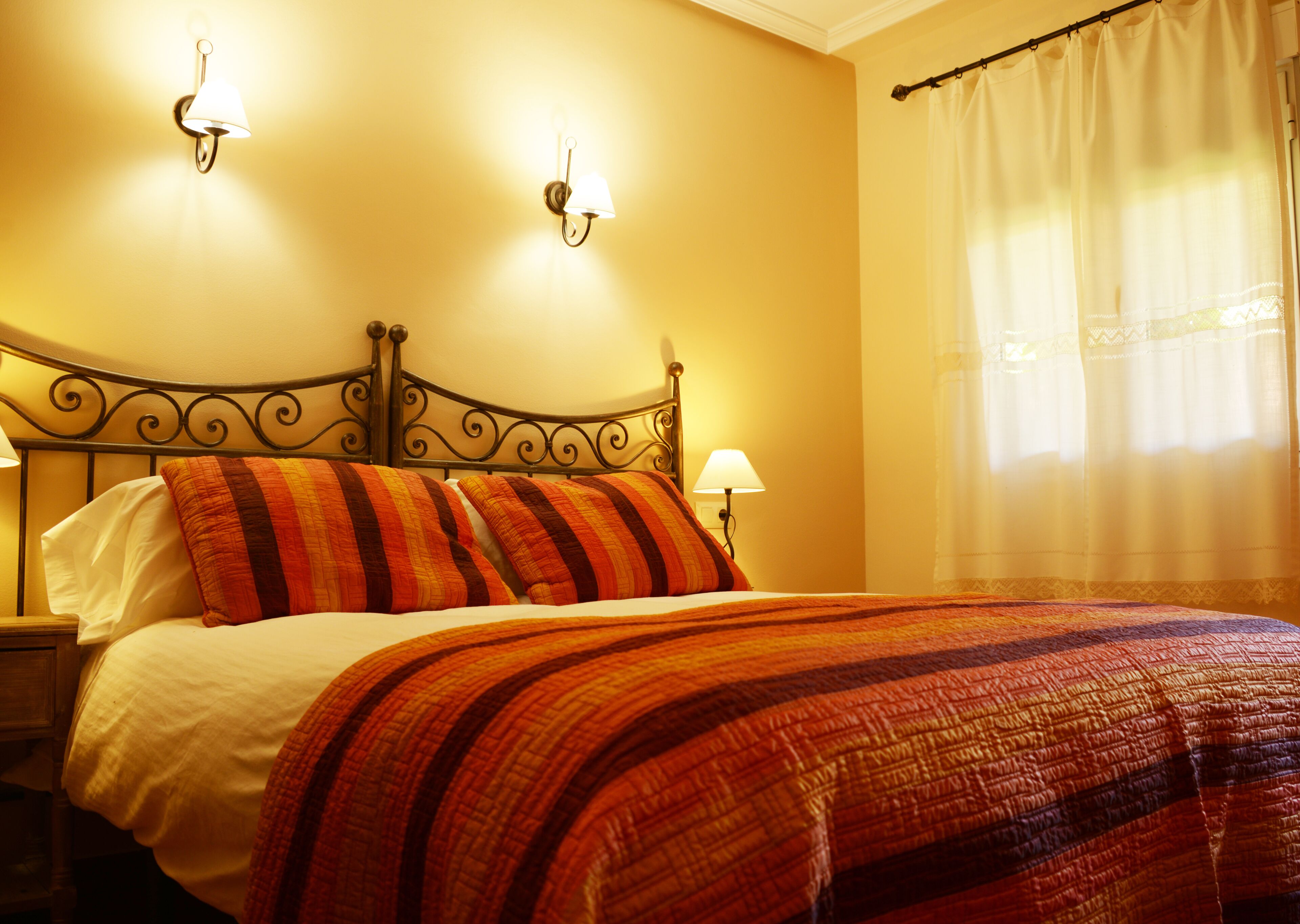 blackout curtains, soundproofing, free wifi, bed sheets