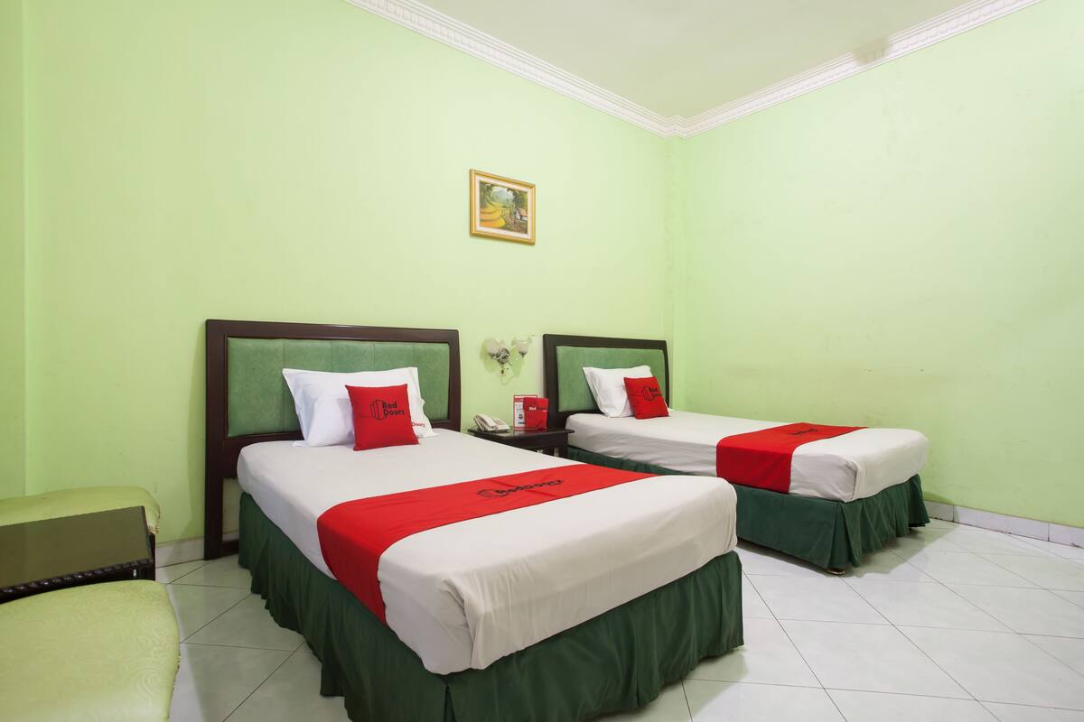 Habitación con 2 camas individuales | Wifi y ropa de cama