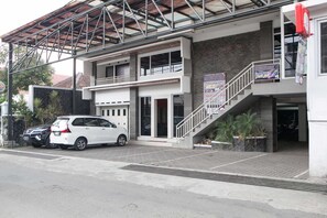 Exterior - RedDoorz near Gedung Sate 2 (Bandung)