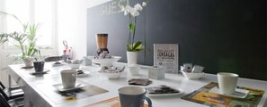 Free daily local cuisine breakfast  - Saint Peter's Keys B&B (Rome)