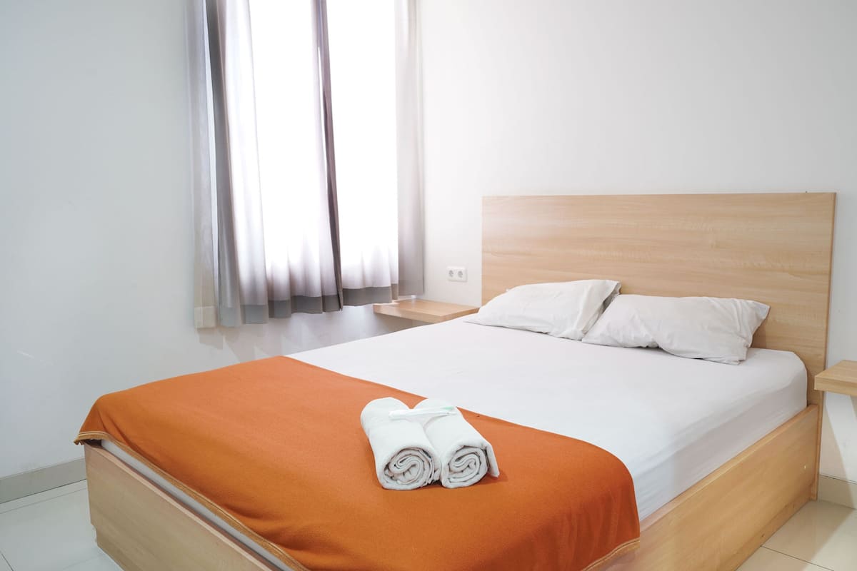 Chambre Standard double | Bureau, espace de travail pour ordinateurs portables