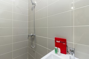 Double Room | Bathroom