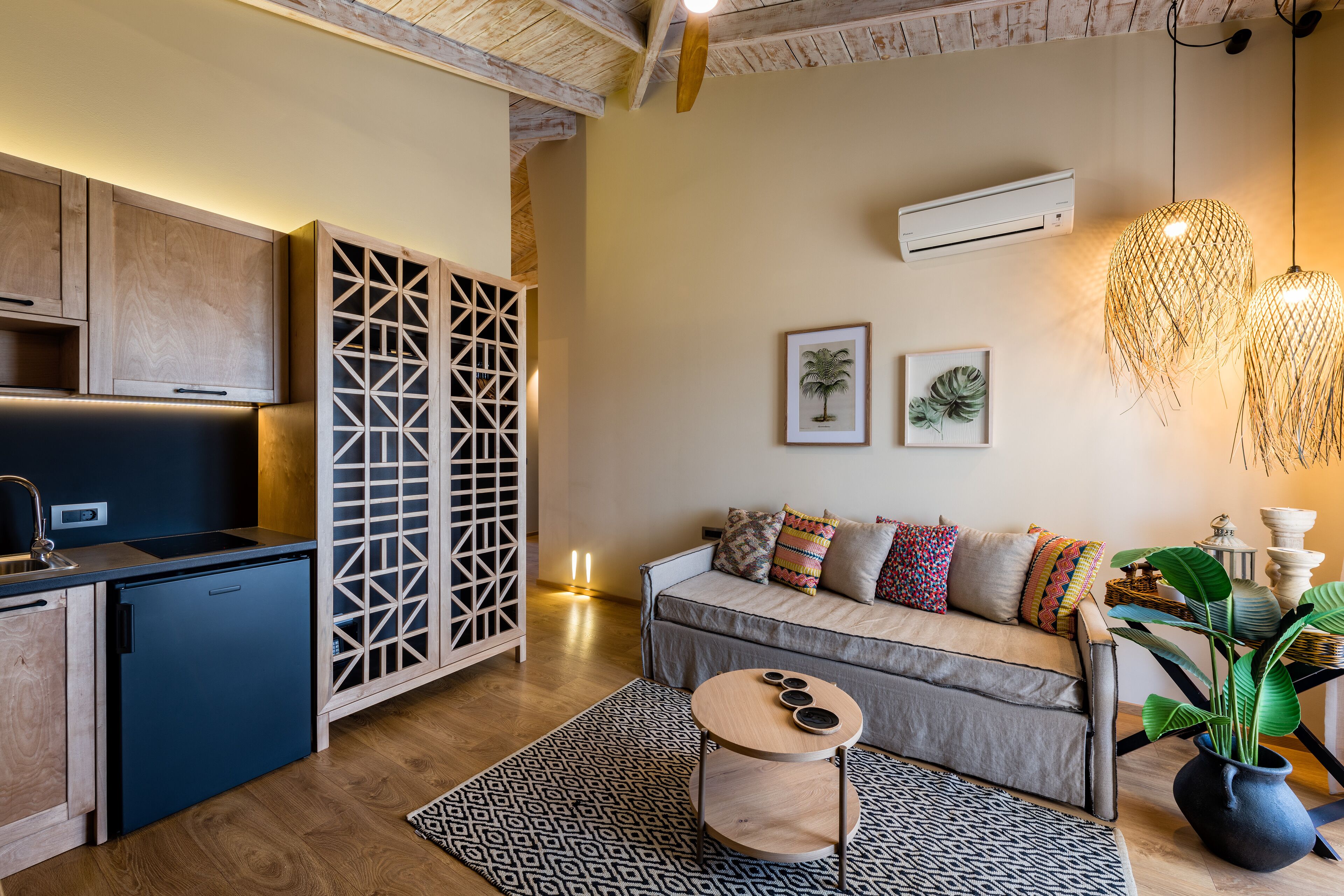 Suite, 1 Bedroom | In-room safe, soundproofing, iron/ironing board, free cots/infant beds