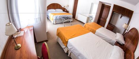 Superior Triple | Soundproofing, free WiFi, bed sheets