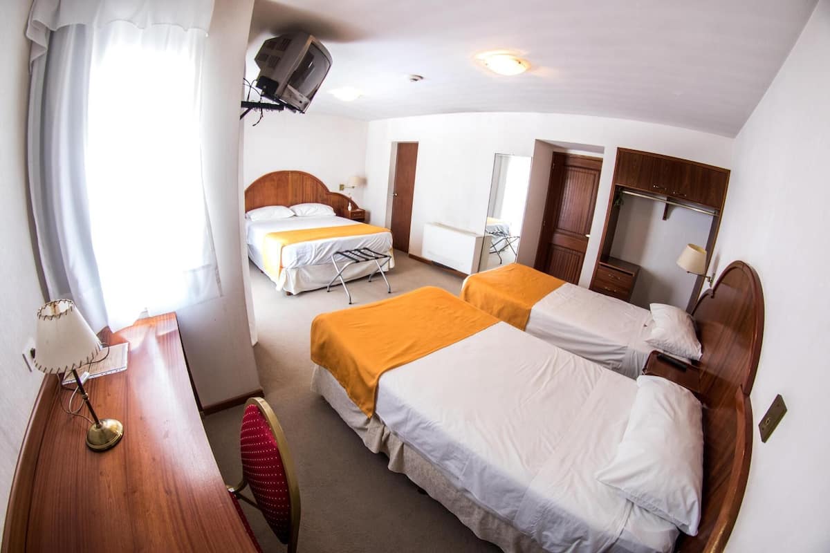 Soundproofing, free WiFi, bed sheets