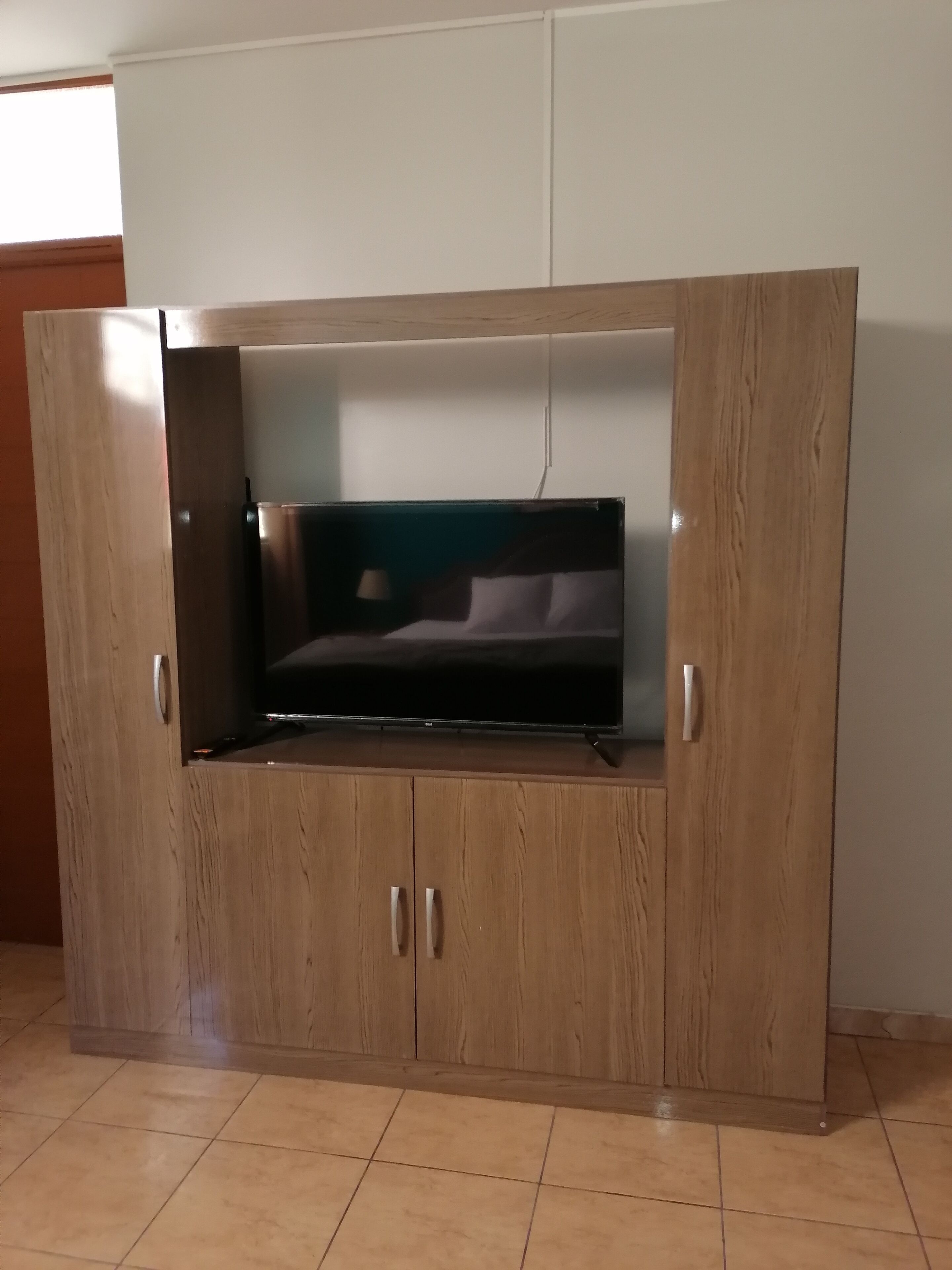 Habitación Confort | Tabla de planchar con plancha, wifi gratis y ropa de cama 
